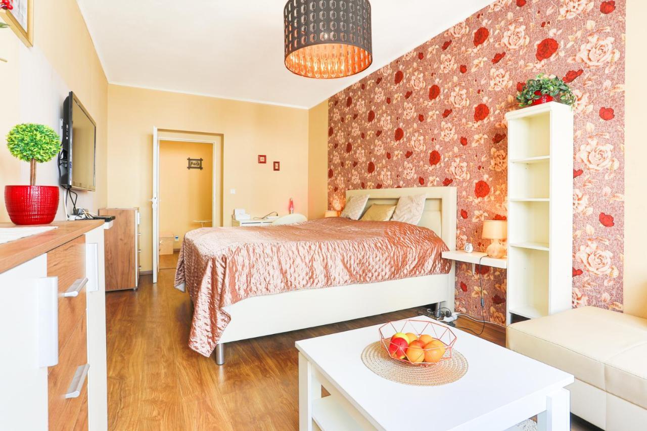 Apartment Carla كارلوفي فاري المظهر الخارجي الصورة